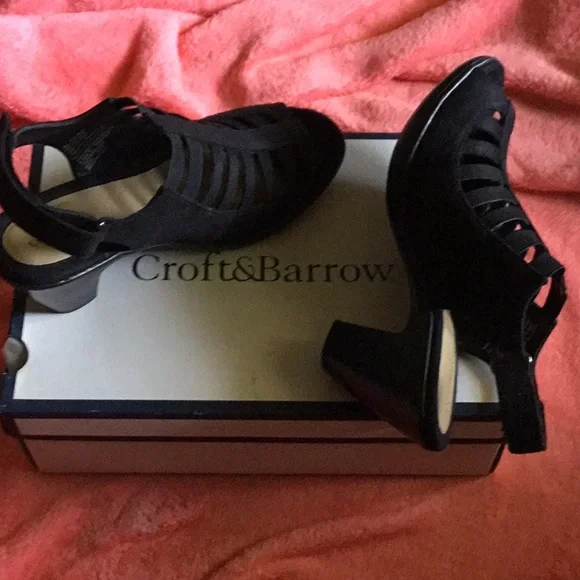 EUC Croft & Barrow Shay. Black, cushioned footbed. Size 7 1/2 - Picture 3 of 7